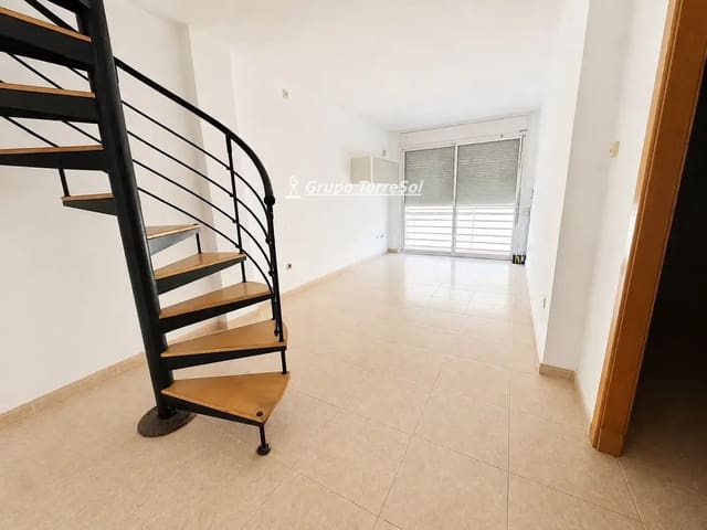 1 sypialnia Penthouse na sprzedaż w Torredembarra z basenem - 150 000 € (Ref: 10079920)