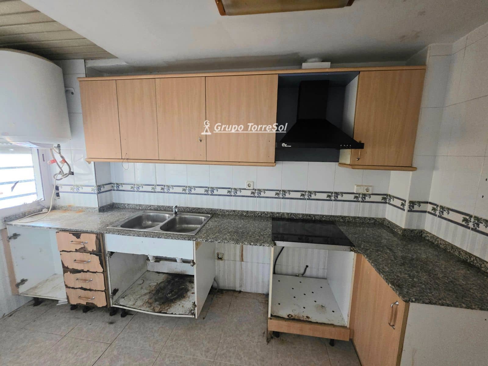 1 bedroom Penthouse for sale in Torredembarra with pool - € 150,000 (Ref: 10079920)