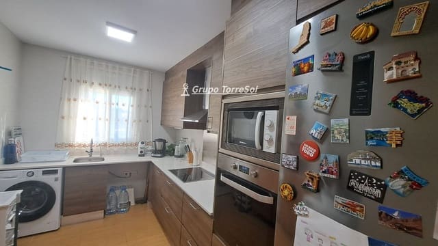 4 chambre Villa/Maison à vendre à Calafell avec piscine garage - 309 000 € (Ref: 10088654)