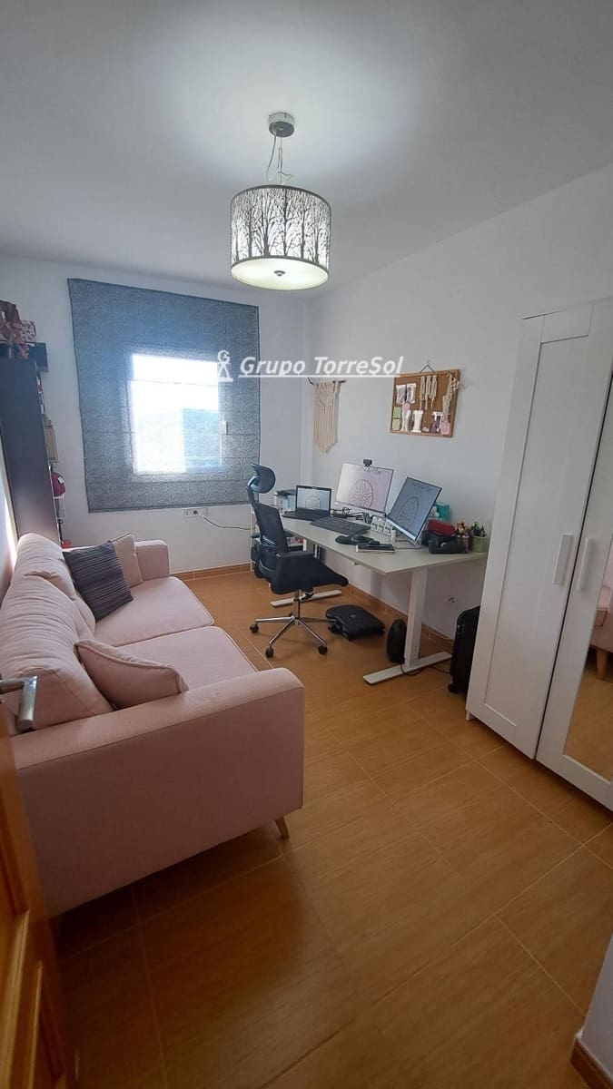 4 bedroom Villa for sale in Calafell with pool garage - € 309,000 (Ref: 10088654)
