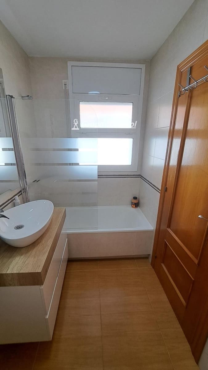 4 bedroom Villa for sale in Calafell with pool garage - € 309,000 (Ref: 10088654)
