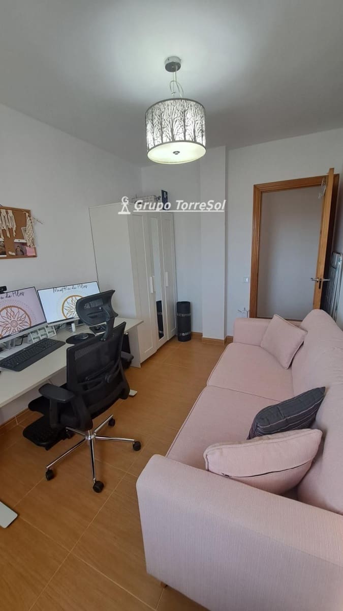 4 bedroom Villa for sale in Calafell with pool garage - € 309,000 (Ref: 10088654)
