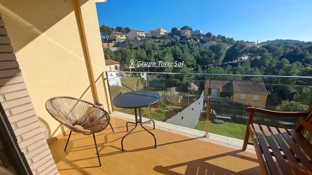 4 Zimmer Villa zu verkaufen in Calafell mit Pool Garage - 309.000 € (Ref: 10088654)