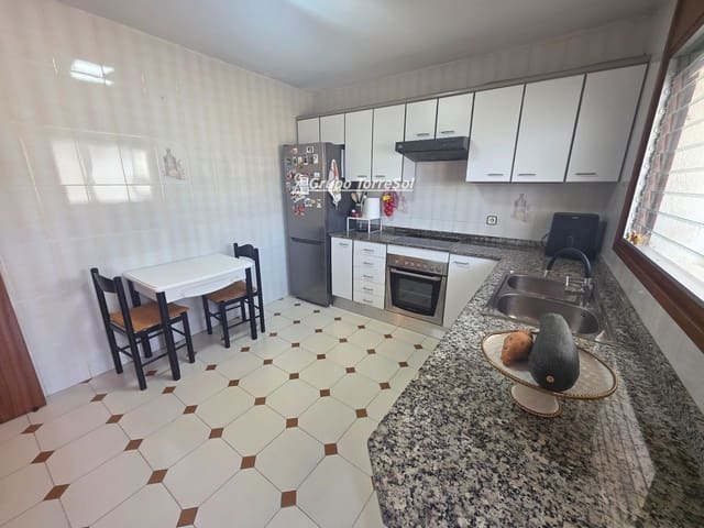 3 sovrum Hus till salu i Torredembarra med garage - 249 000 € (Ref: 10088655)