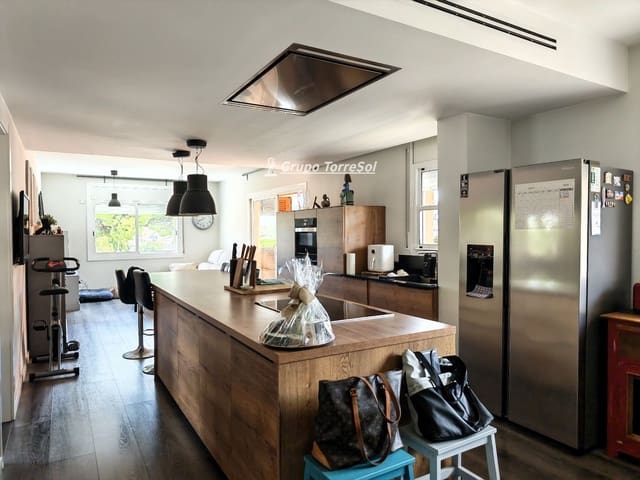 Piso de 2 habitaciones en Cunit en venta con garaje - 230.000 € (Ref: 10093814)