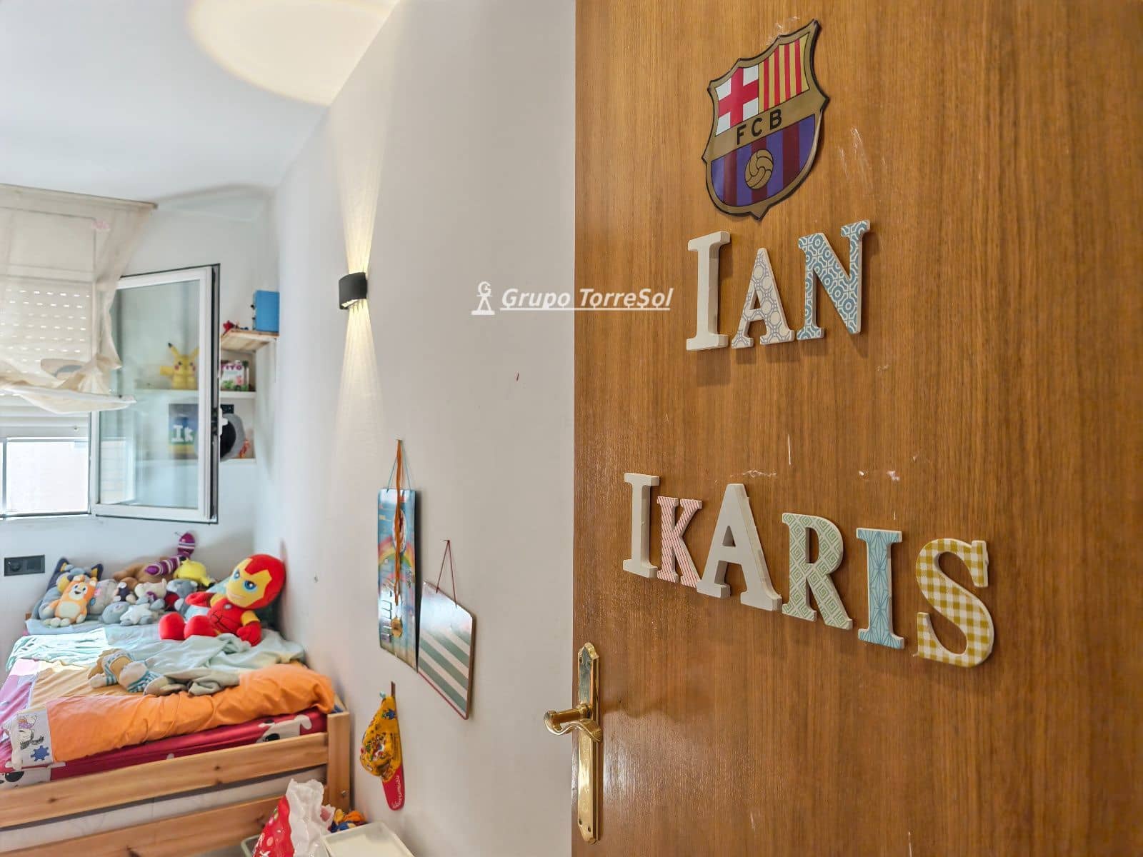 4 Zimmer Wohnung zu verkaufen in Terrassa mit Garage - 269.000 € (Ref: 10093934)