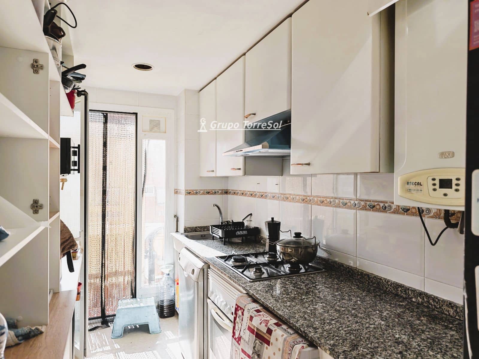 4 Zimmer Wohnung zu verkaufen in Terrassa mit Garage - 269.000 € (Ref: 10093934)