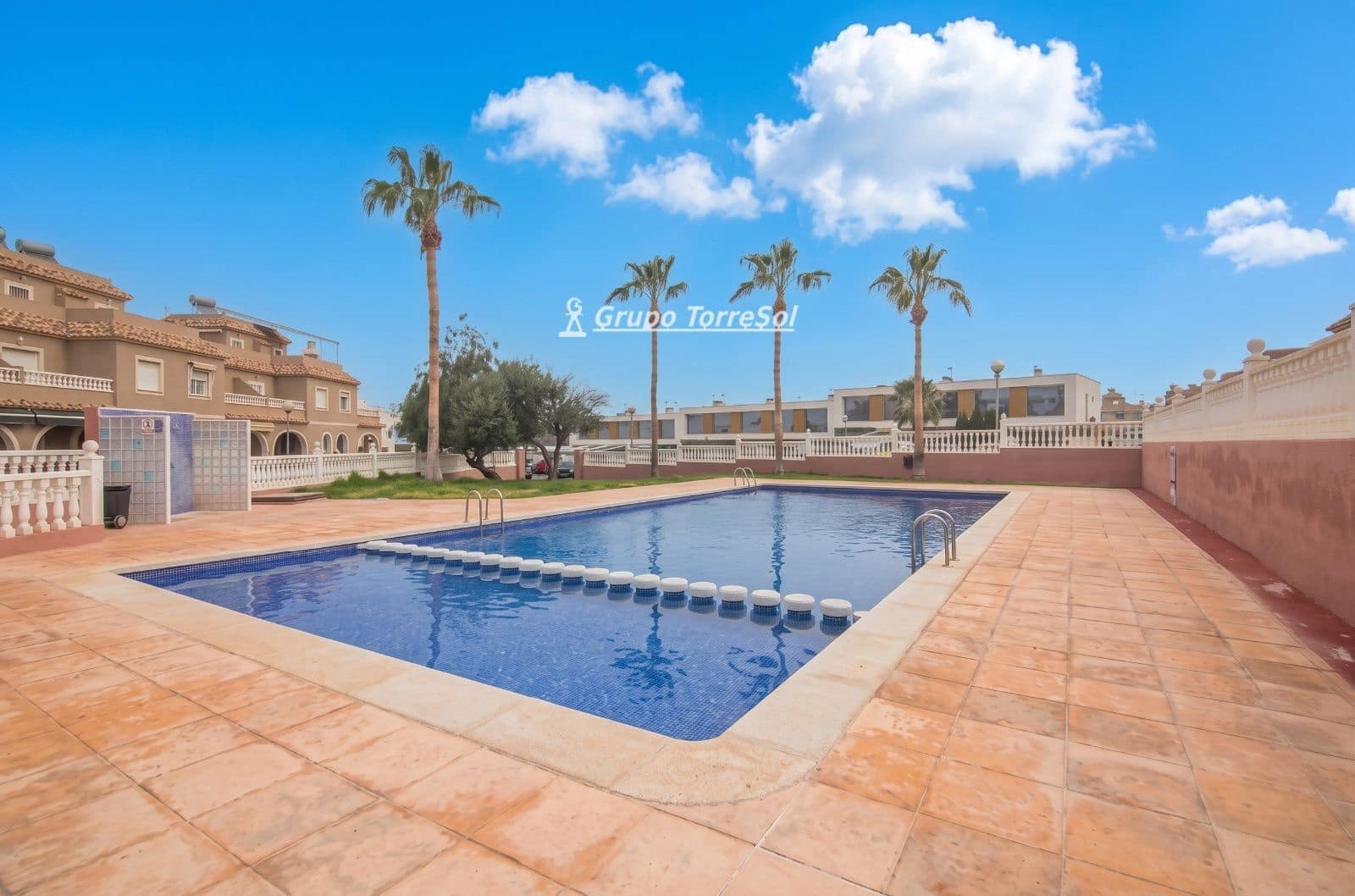 3 soveværelse Byhus til salg i Santa Pola med swimmingpool garage - € 325.000 (Ref: 10100519)