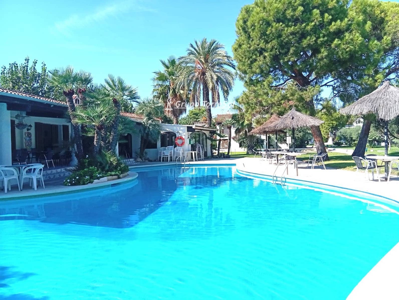 4 bedroom Townhouse for sale in Calafell with pool garage - € 445,000 (Ref: 10112121)