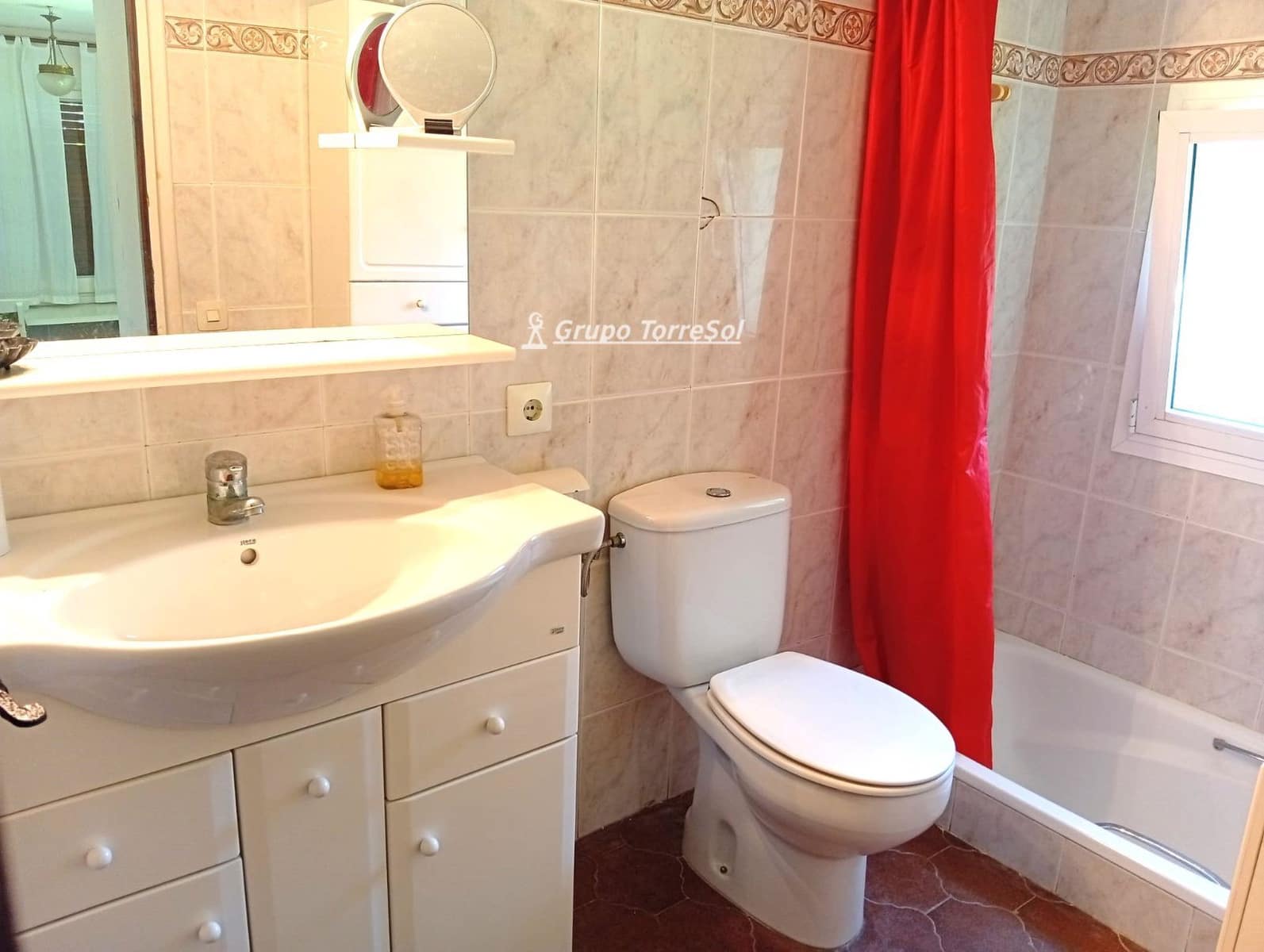 4 bedroom Townhouse for sale in Calafell with pool garage - € 445,000 (Ref: 10112121)