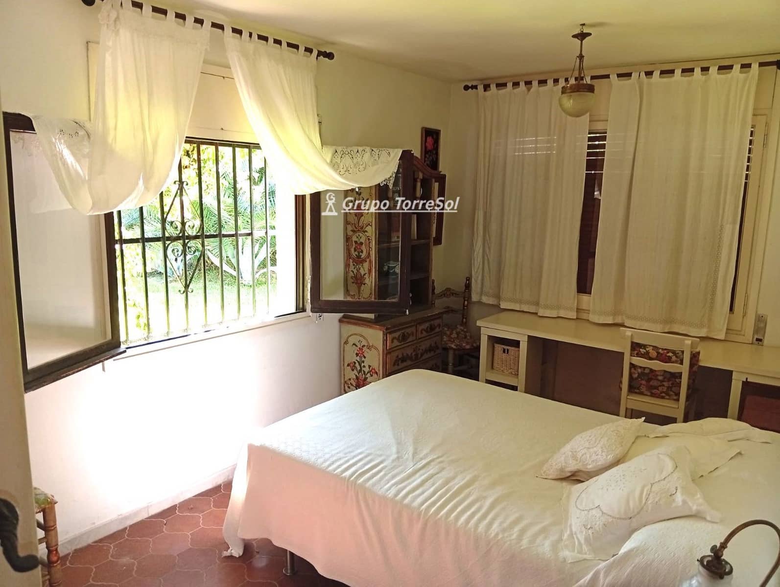 4 bedroom Townhouse for sale in Calafell with pool garage - € 445,000 (Ref: 10112121)