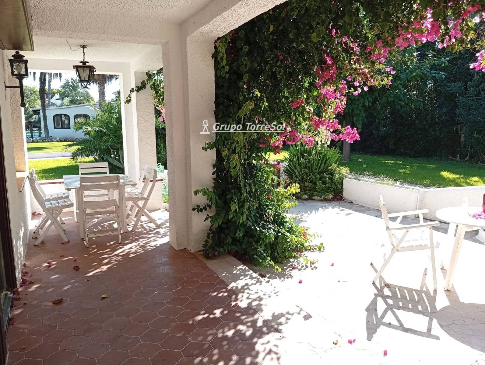 4 bedroom Townhouse for sale in Calafell with pool garage - € 445,000 (Ref: 10112121)