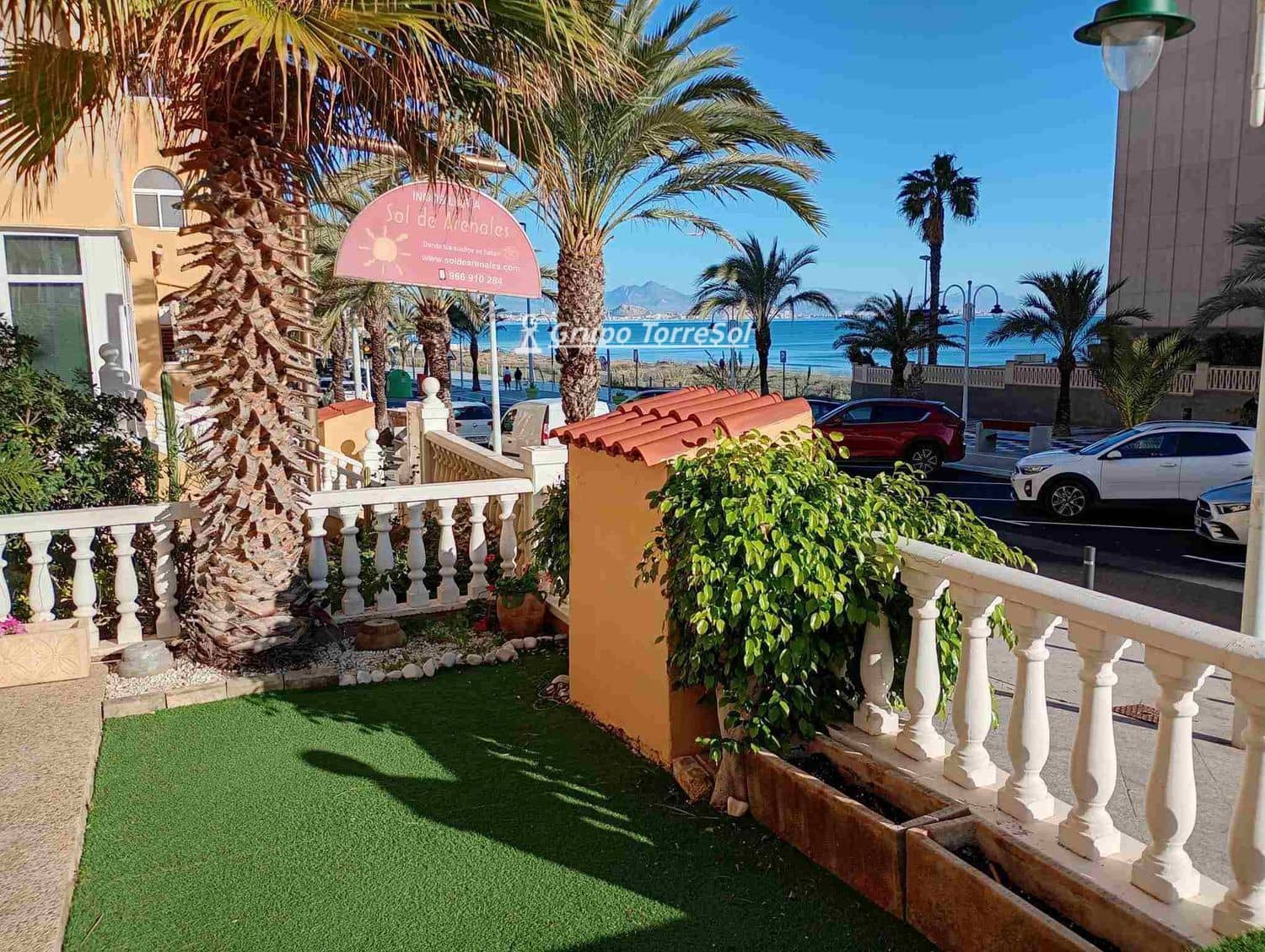 Piso de 3 habitaciones en Arenales del Sol en venta con piscina - 355.000 € (Ref: 10118418)