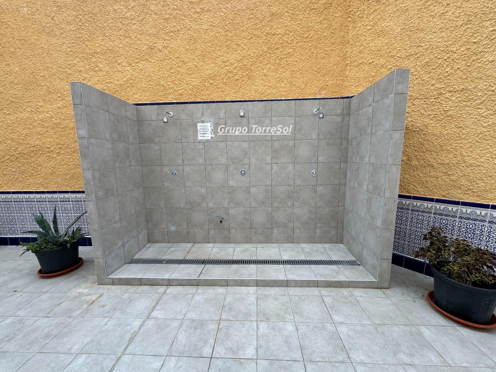 Piso de 3 habitaciones en Arenales del Sol en venta con piscina - 355.000 € (Ref: 10118418)