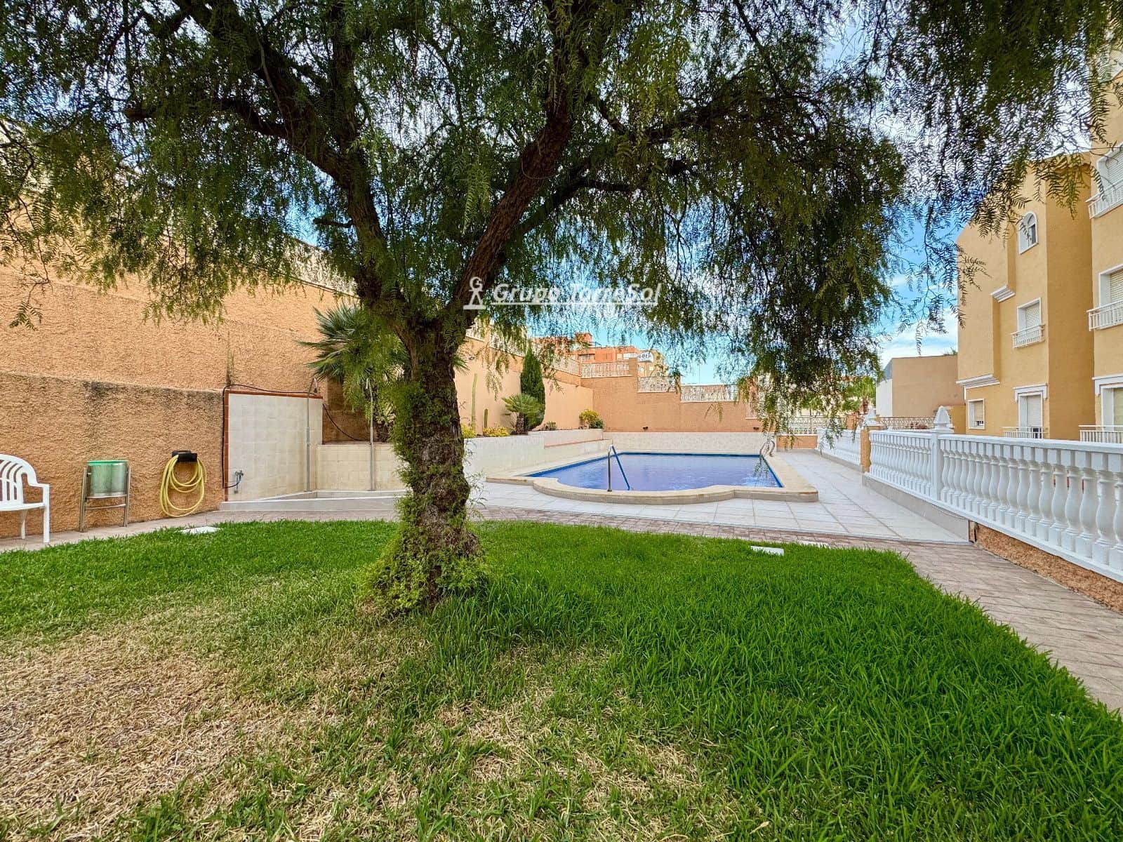 Piso de 3 habitaciones en Arenales del Sol en venta con piscina - 355.000 € (Ref: 10118418)