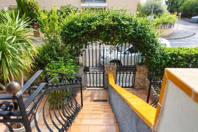 3 bedroom Flat for sale in Calafell with pool garage - € 339,000 (Ref: 10118518)