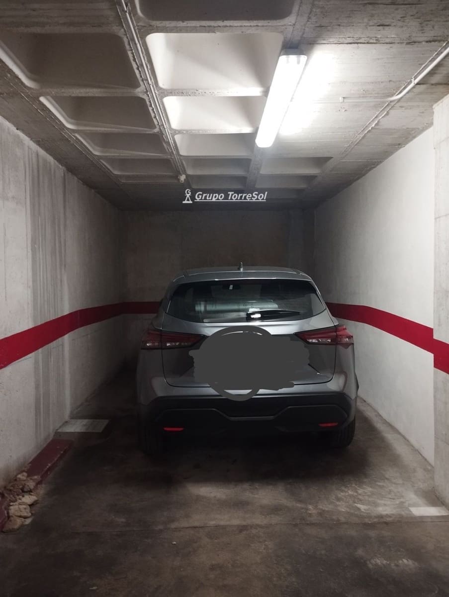 Garage till salu i Elche / Elx - 9 000 € (Ref: 10120880)
