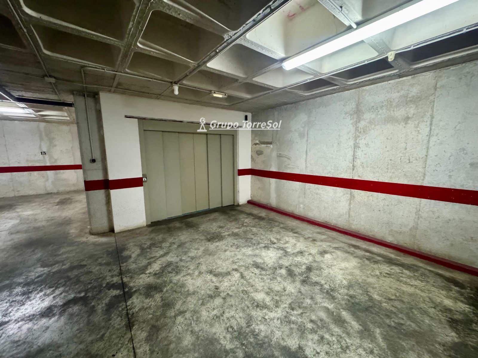 Garage till salu i Elche / Elx - 9 000 € (Ref: 10120880)