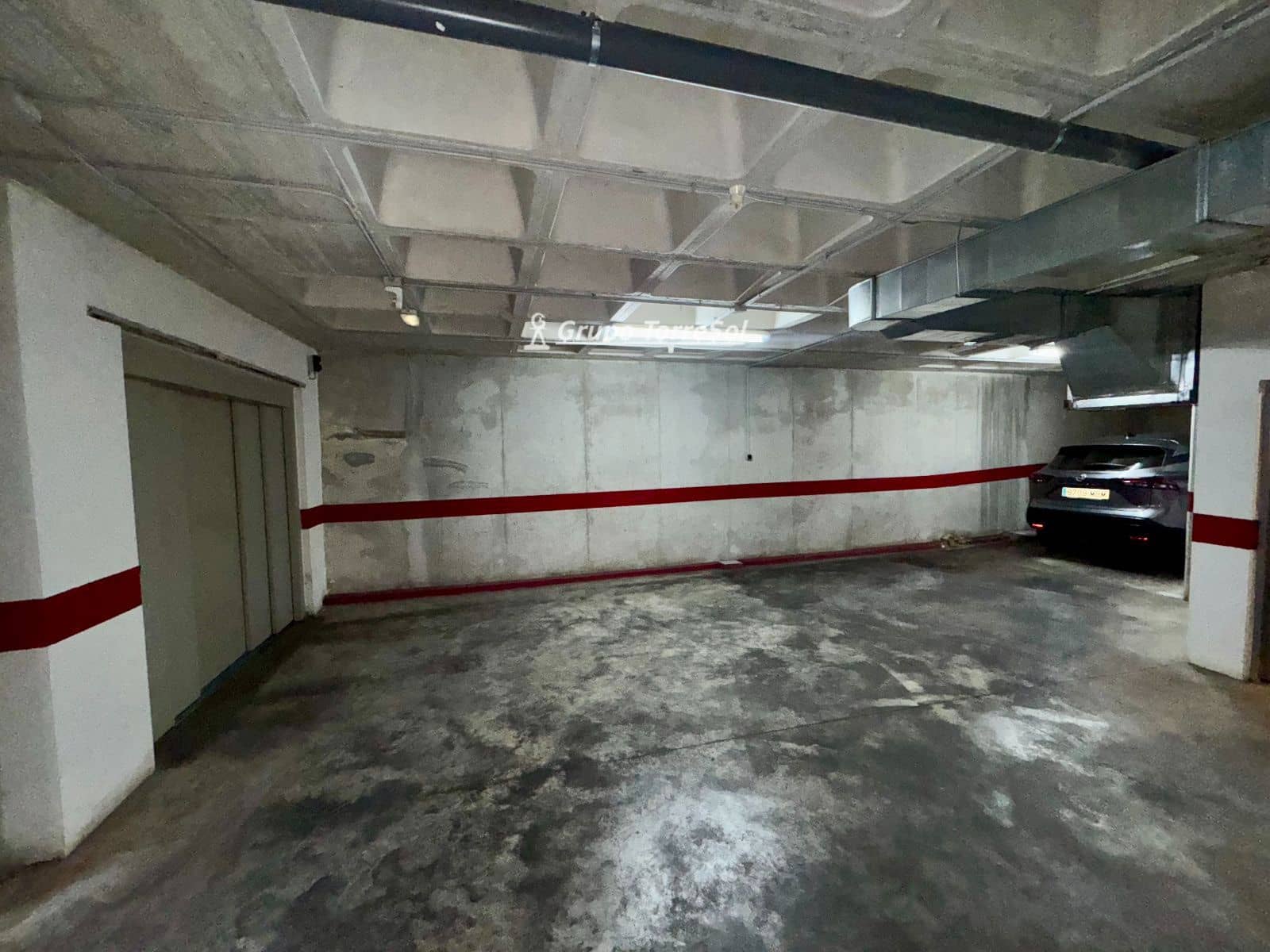 Garage till salu i Elche / Elx - 9 000 € (Ref: 10120880)