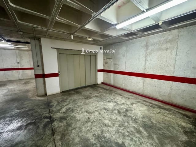 Garage till salu i Elche / Elx - 9 000 € (Ref: 10120880)
