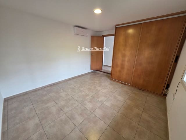 3 sovrum Villa till salu i Torredembarra med garage - 349 000 € (Ref: 10121043)