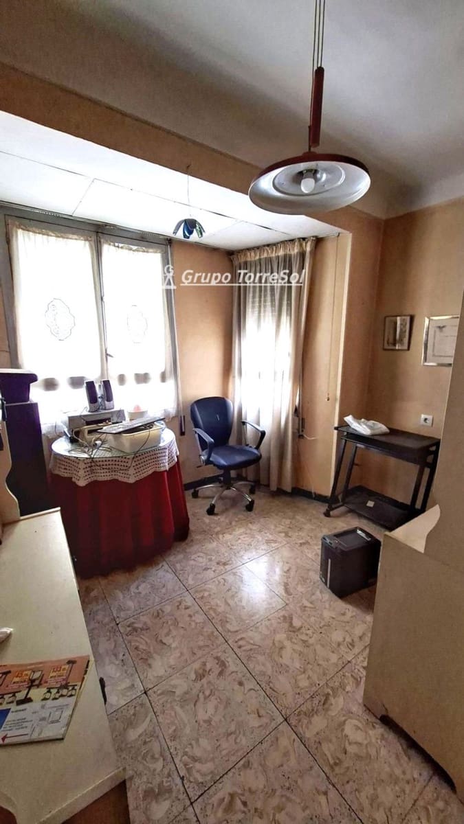 4 sypialnia Mieszkanie na sprzedaż w Elche / Elx - 240 000 € (Ref: 10140167)