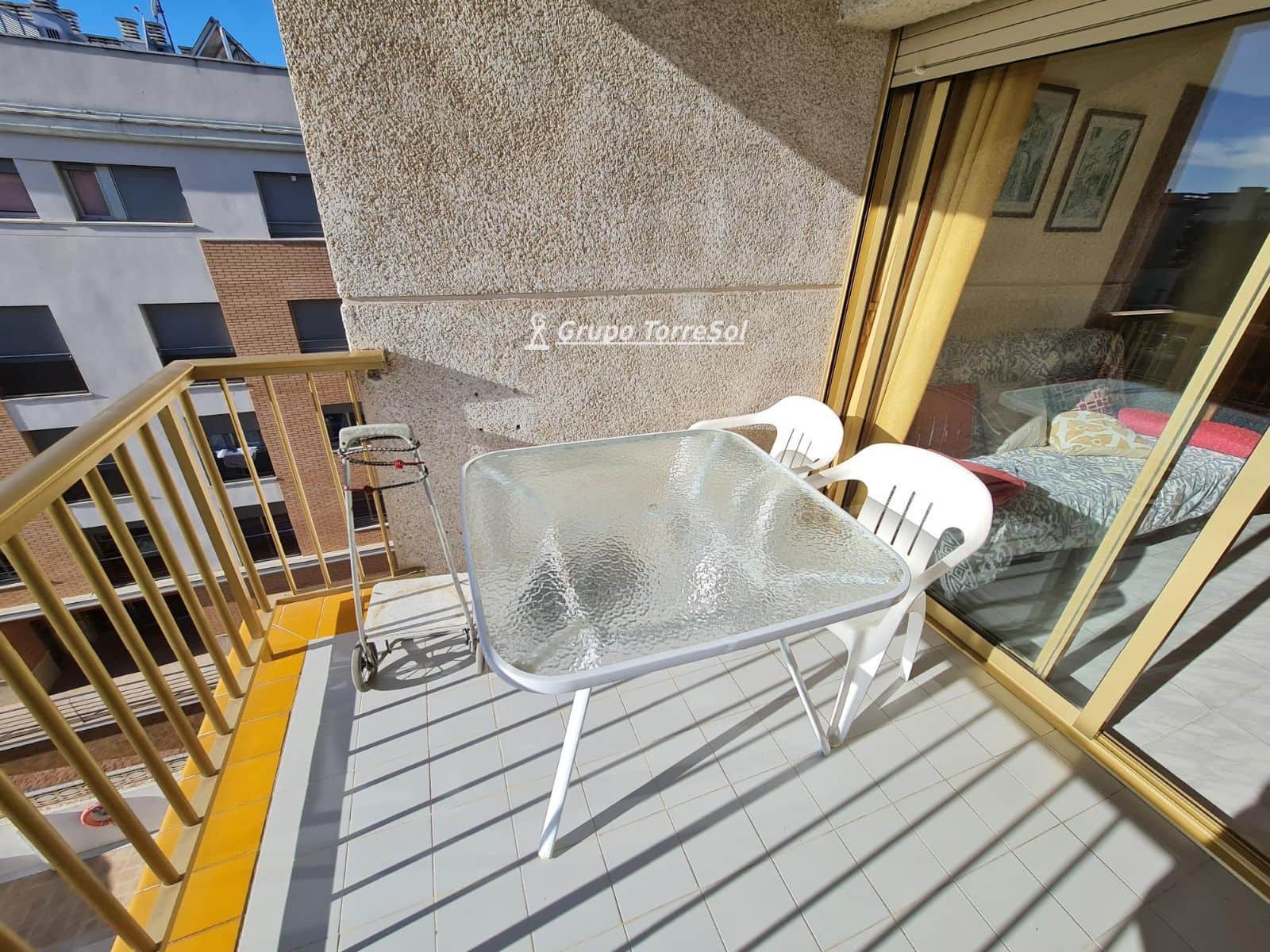 2 soverom Leilighet til salgs i Torredembarra med svømmebasseng garasje - € 230 000 (Ref: 10147931)