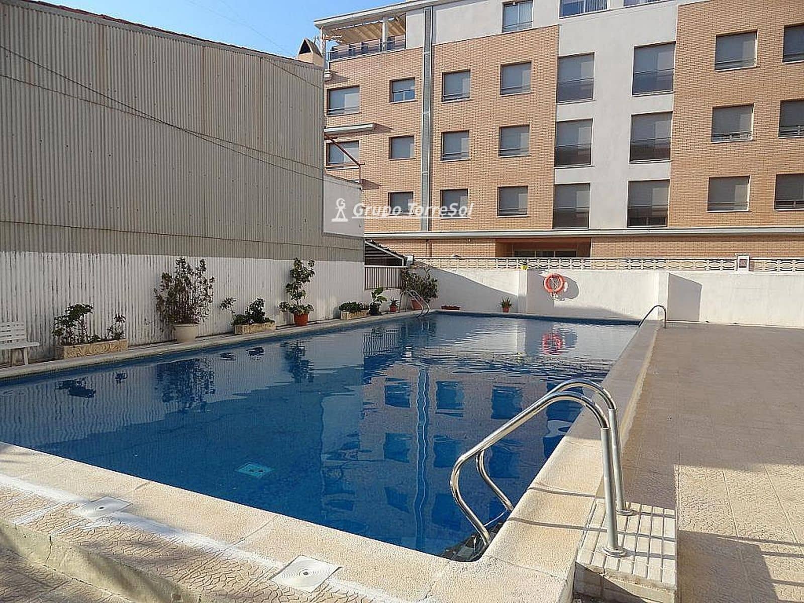 2 soverom Leilighet til salgs i Torredembarra med svømmebasseng garasje - € 230 000 (Ref: 10147931)
