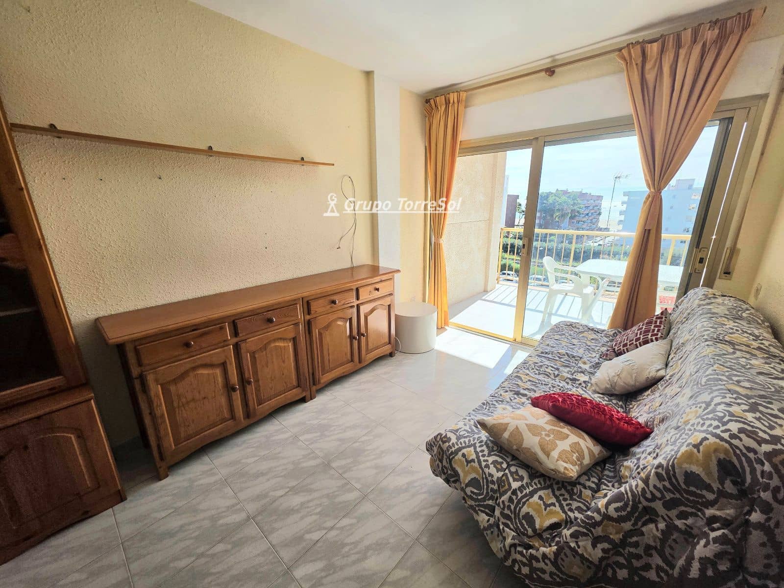 2 bedroom Flat for sale in Torredembarra with pool garage - € 230,000 (Ref: 10147931)