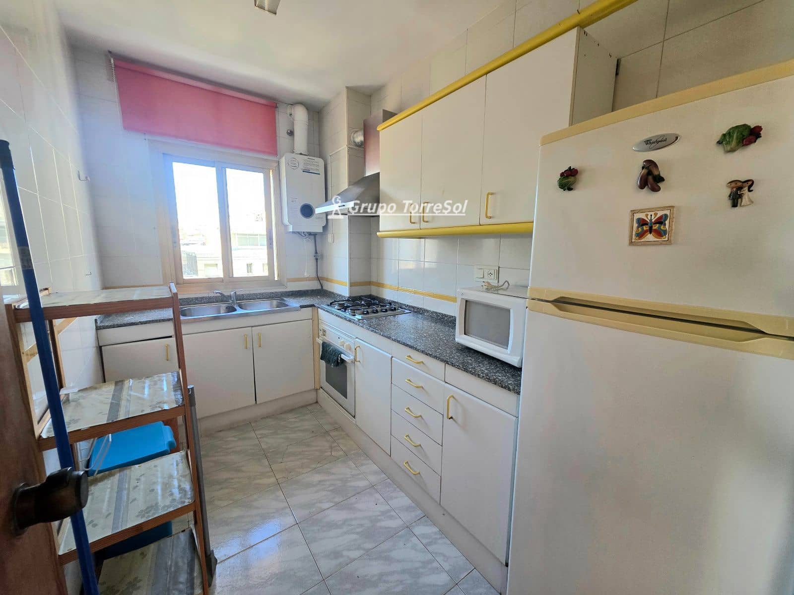 2 bedroom Flat for sale in Torredembarra with pool garage - € 230,000 (Ref: 10147931)