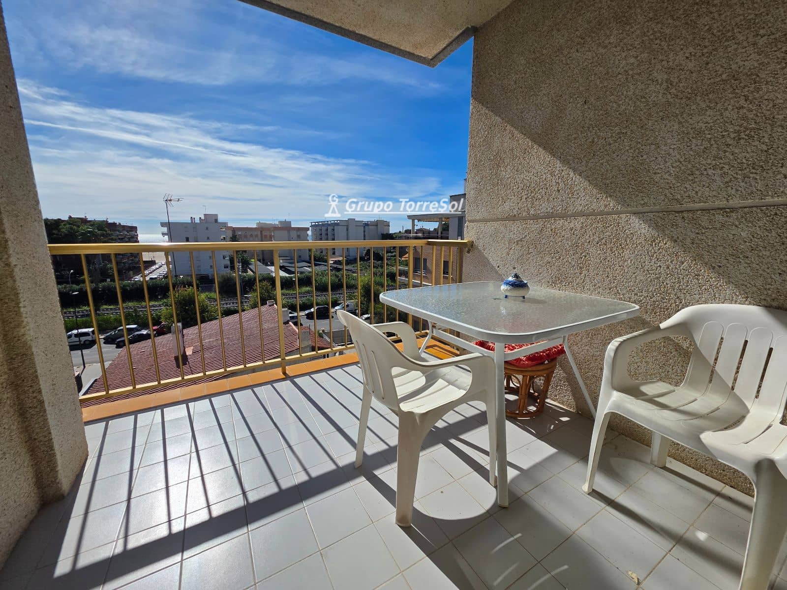 2 bedroom Flat for sale in Torredembarra with pool garage - € 230,000 (Ref: 10147931)