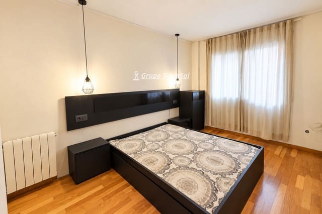 4 slaapkamer Flat te koop in El Vendrell - € 180.000 (Ref: 10154438)