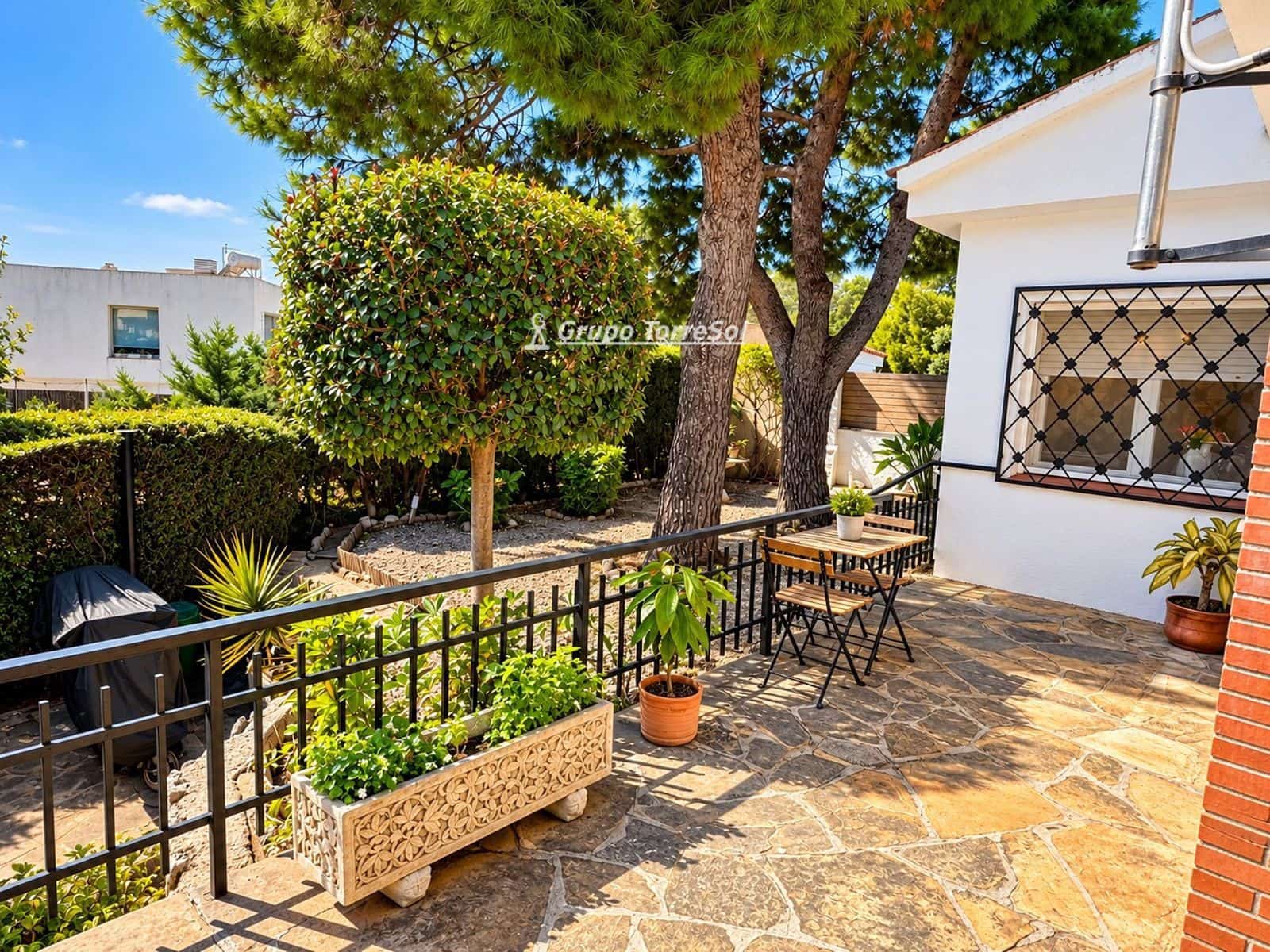 3 Zimmer Villa zu verkaufen in Calafell mit Garage - 379.000 € (Ref: 10162385)