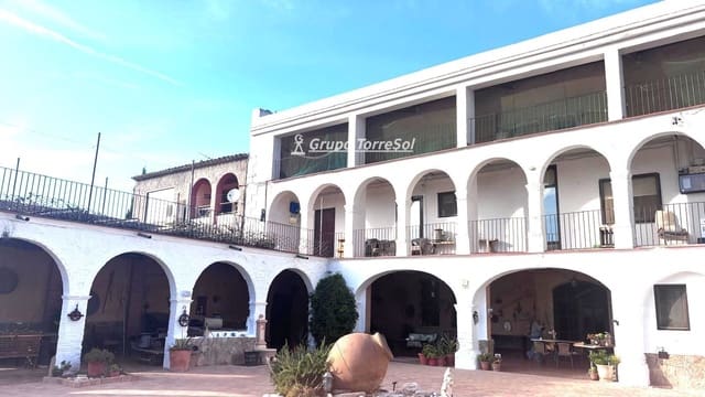9 slaapkamer Villa te koop in Sant Sadurní d'Anoia met zwembad garage - € 4.193.600 (Ref: 10165047)