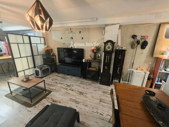 2 makuuhuone Asunto myytävänä paikassa Elche / Elx - 164 000 € (Ref: 10165352)