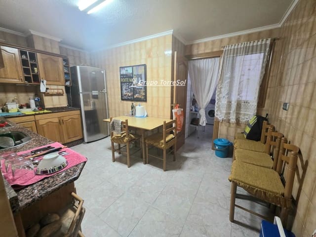 4 soverom Leilighet til salgs i Catral - € 146 000 (Ref: 10166925)