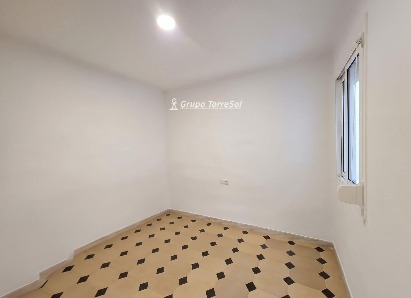 3 soveværelse Lejlighed til salg i El Vendrell - € 110.000 (Ref: 10166926)