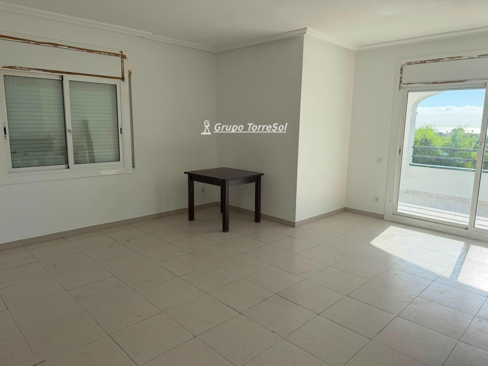 4 bedroom Villa for sale in Segur de Calafell with garage - € 290,000 (Ref: 10167077)
