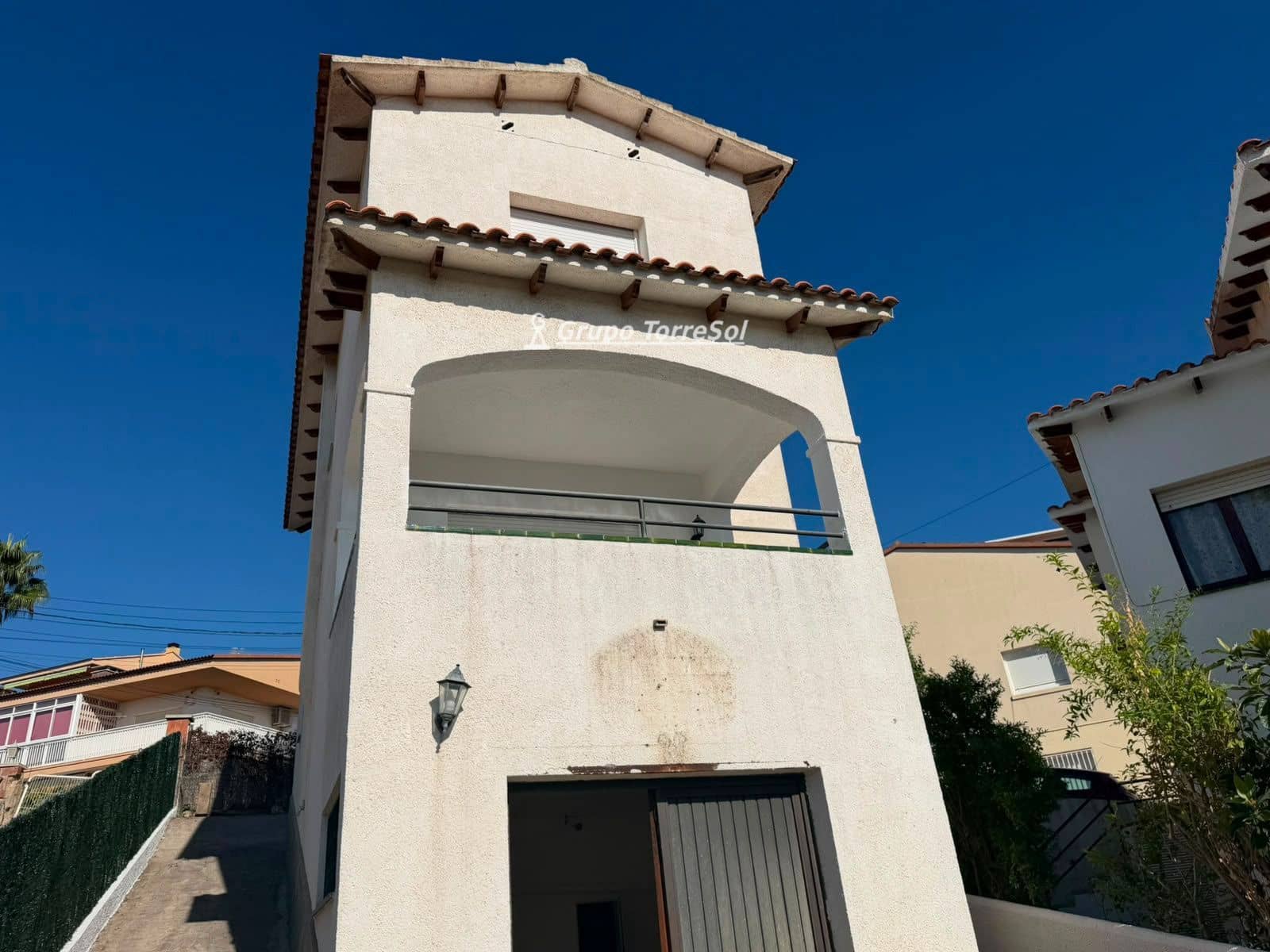 4 bedroom Villa for sale in Segur de Calafell with garage - € 290,000 (Ref: 10167077)