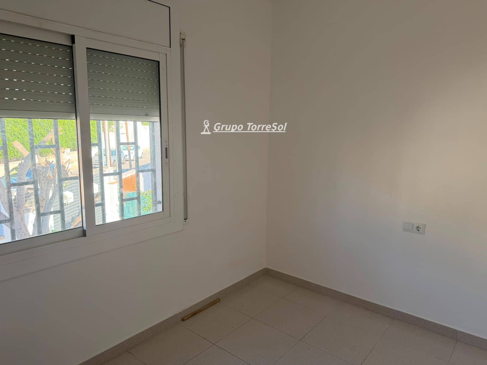 4 bedroom Villa for sale in Segur de Calafell with garage - € 290,000 (Ref: 10167077)