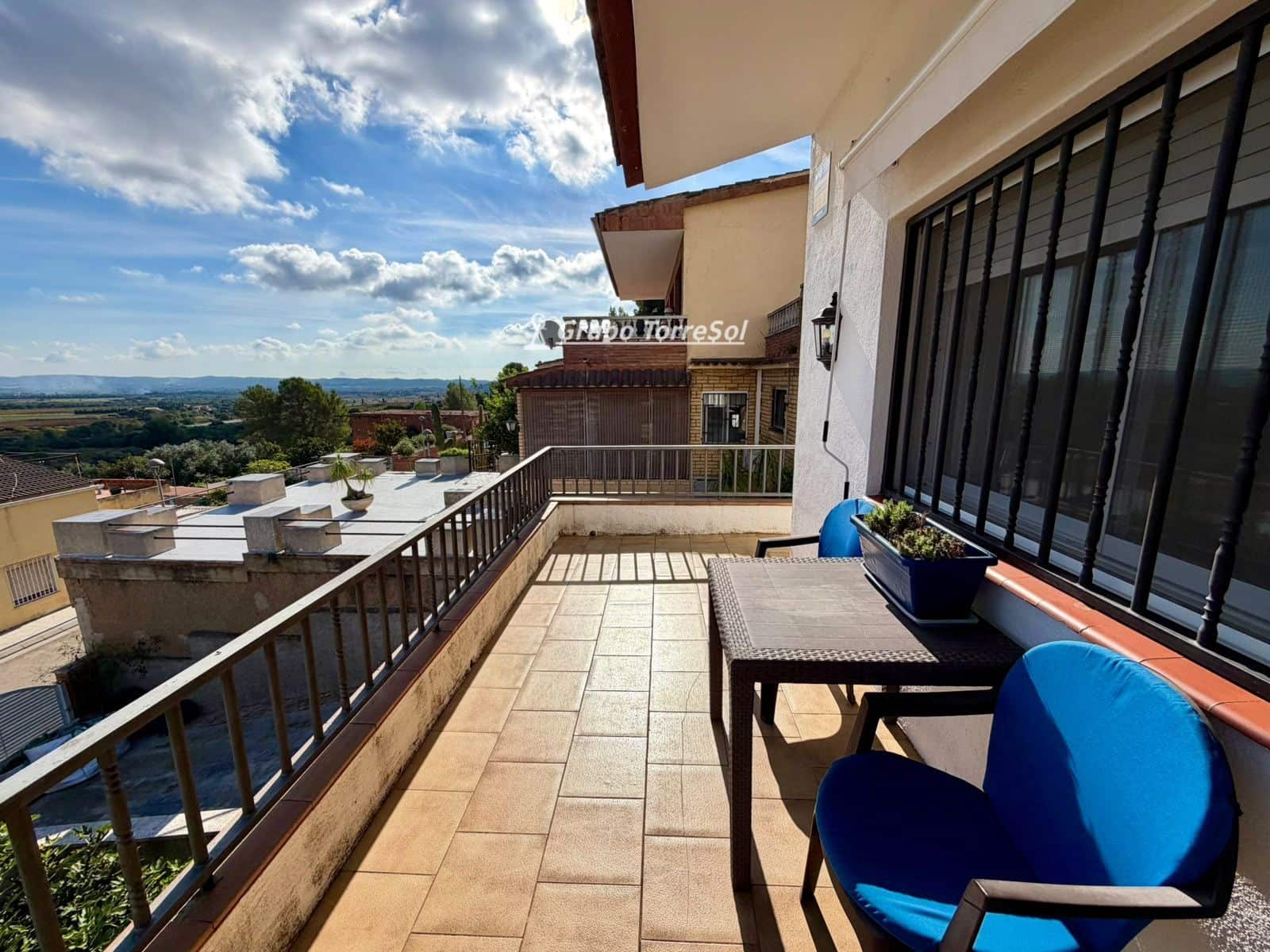 Chalet de 3 habitaciones en La Bisbal del Penedès en venta con piscina garaje - 269.000 € (Ref: 10176048)