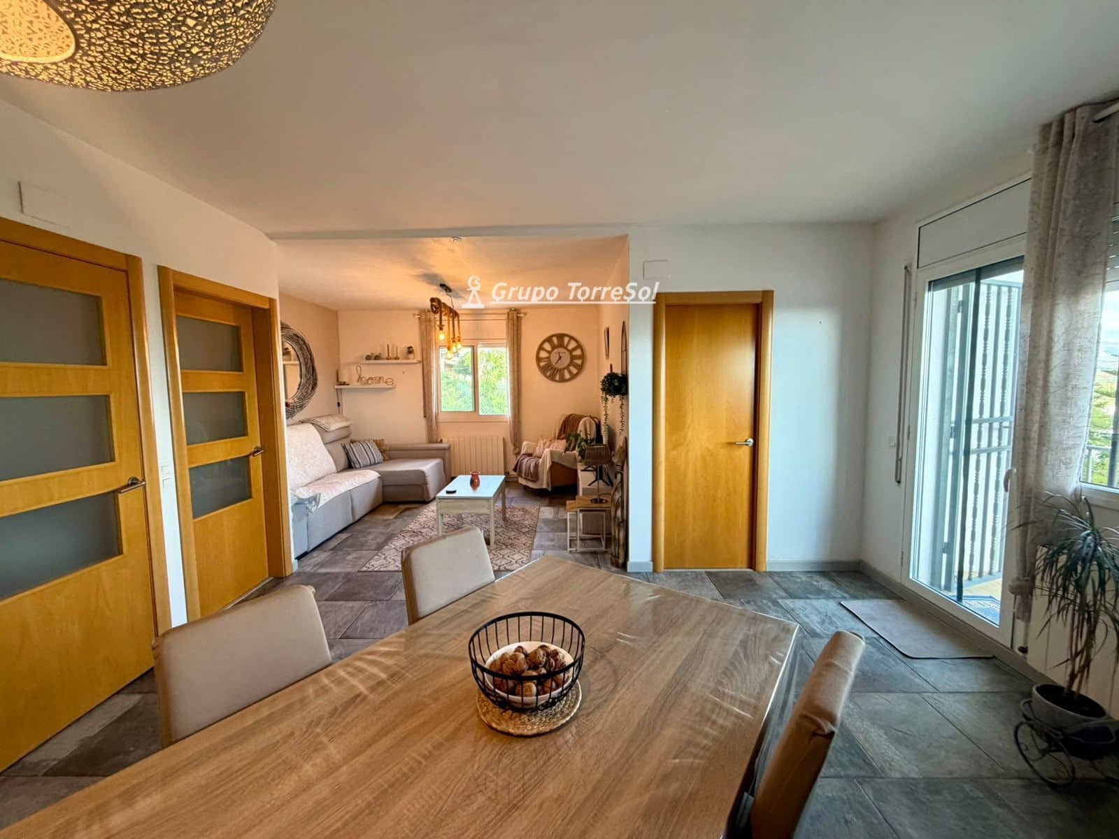 Chalet de 3 habitaciones en La Bisbal del Penedès en venta con piscina garaje - 269.000 € (Ref: 10176048)