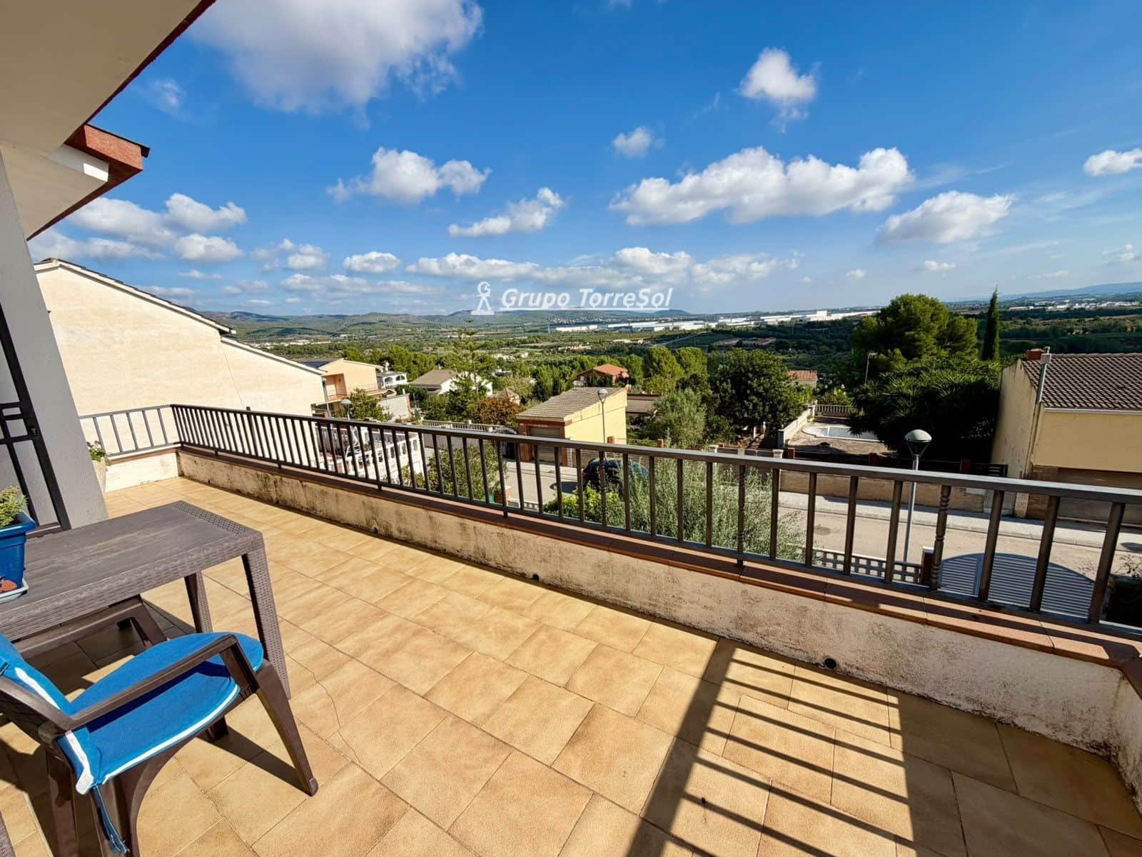 Chalet de 3 habitaciones en La Bisbal del Penedès en venta con piscina garaje - 269.000 € (Ref: 10176048)