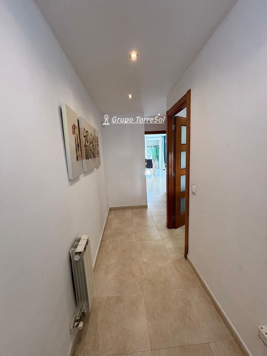 3 bedroom Townhouse for sale in El Vendrell with pool garage - € 325,000 (Ref: 10176193)
