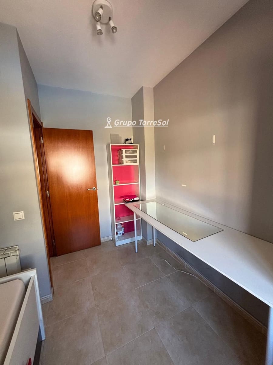 3 bedroom Townhouse for sale in El Vendrell with pool garage - € 325,000 (Ref: 10176193)