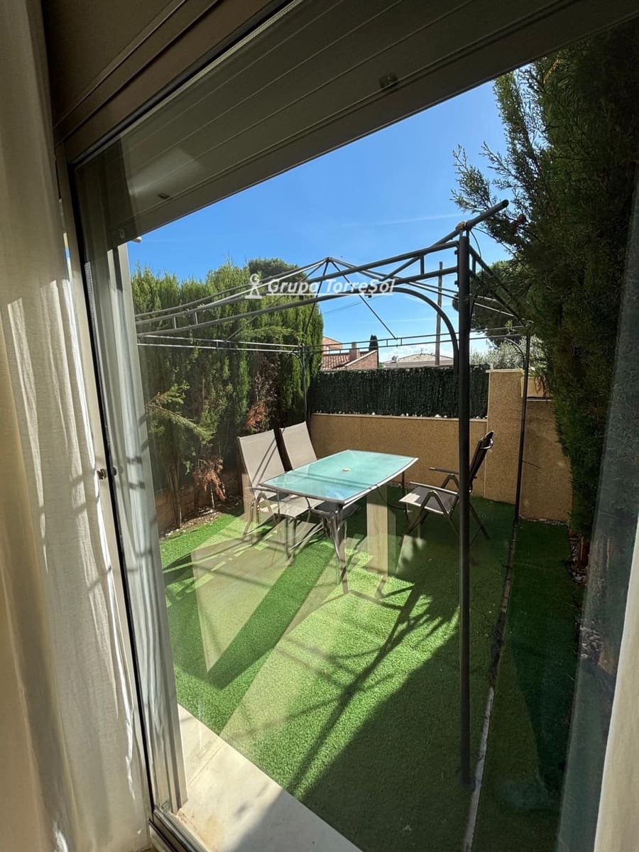 3 bedroom Townhouse for sale in El Vendrell with pool garage - € 325,000 (Ref: 10176193)