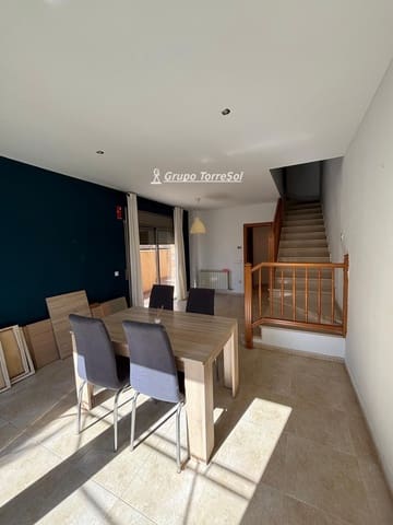 3 bedroom Townhouse for sale in El Vendrell with pool garage - € 325,000 (Ref: 10176193)