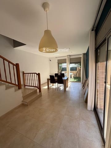 3 bedroom Townhouse for sale in El Vendrell with pool garage - € 325,000 (Ref: 10176193)