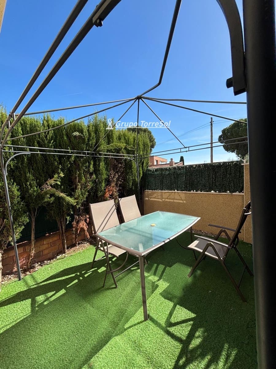 3 bedroom Townhouse for sale in El Vendrell with pool garage - € 325,000 (Ref: 10176193)