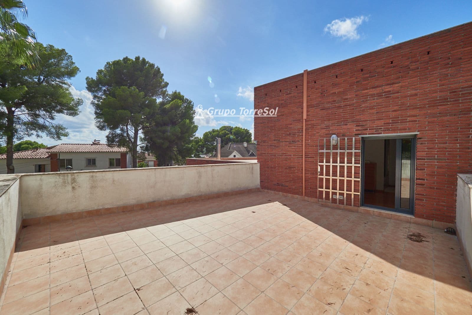 Chalet de 4 habitaciones en Cunit en venta con piscina garaje - 850.000 € (Ref: 10179376)